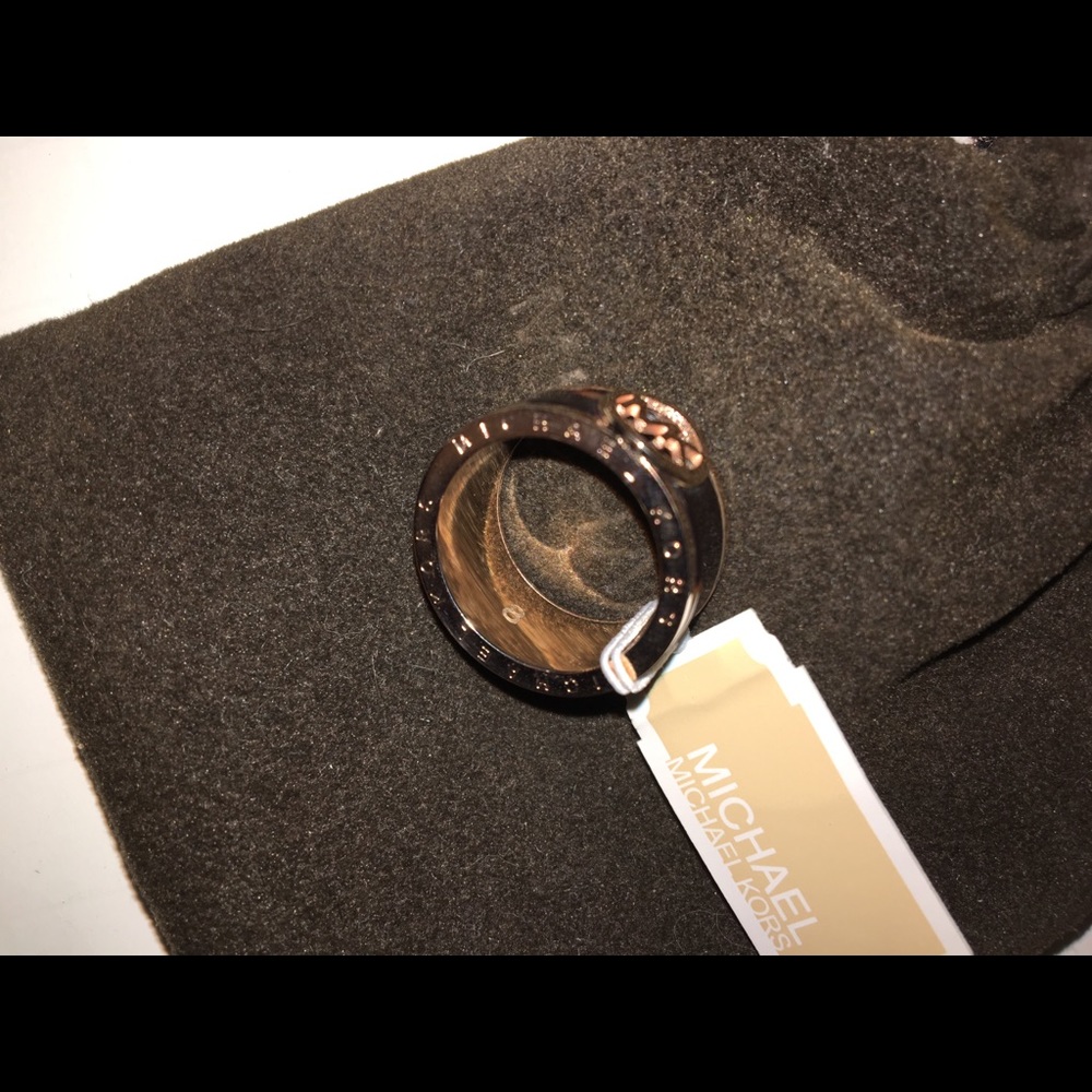 Authentic Michael Kors Rose Gold Ring Sz:8 NWT - Picture 3 of 5
